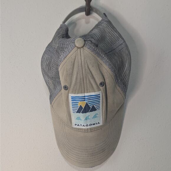 Patagonia Khaki & Gray Mountain to Sea Logo Mesh Snapback Rugged Trucker Hat - Picture 4 of 9